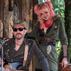 Old Jules & Dani Bee